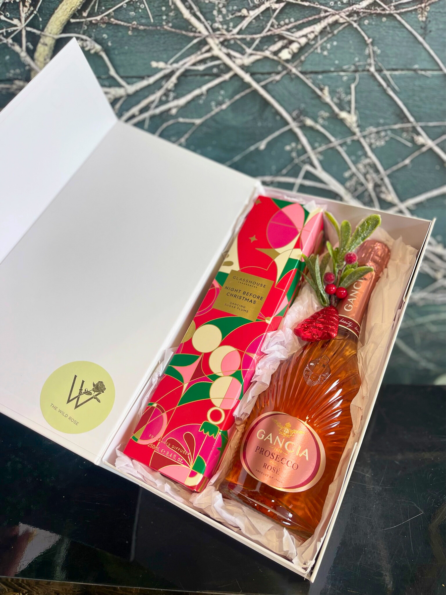 Christmas Eve Champers-Local NZ Florist -The Wild Rose | Nationwide delivery, Free for orders over $100 | Flower Delivery Auckland