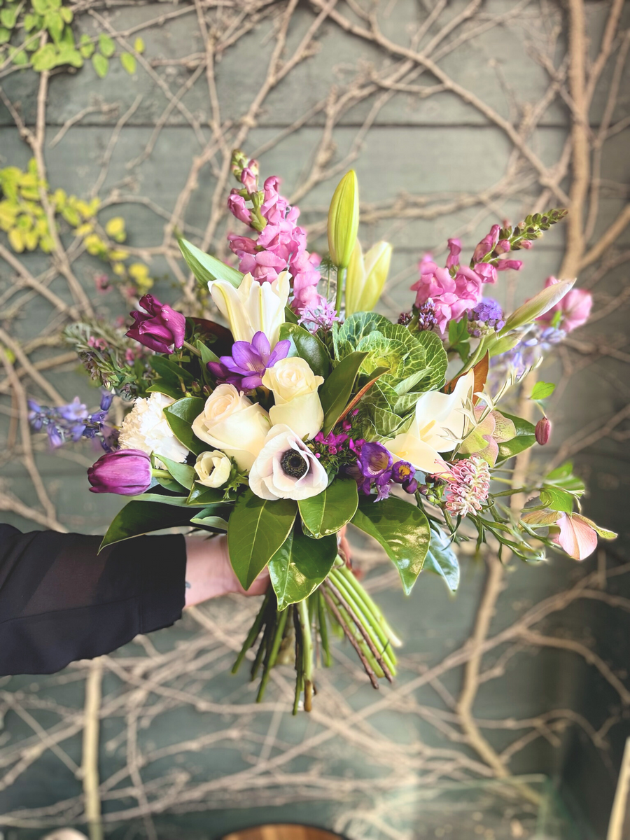 Mauve Pretties-Local NZ Florist -The Wild Rose | Nationwide delivery, Free for orders over $100 | Flower Delivery Auckland