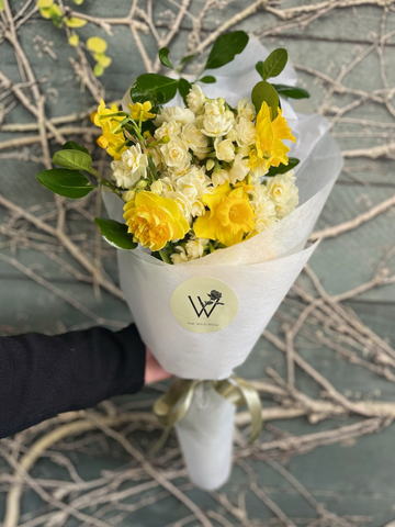 Petite Seasonal Paddock To Posie-Local NZ Florist -The Wild Rose | Nationwide delivery, Free for orders over $100 | Flower Delivery Auckland