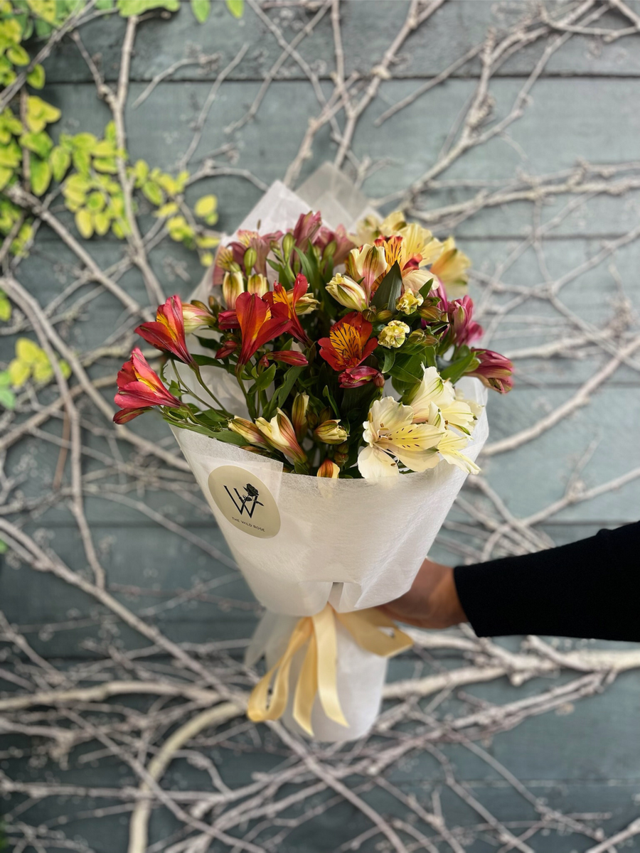 Petite Seasonal Paddock To Posie-Local NZ Florist -The Wild Rose | Nationwide delivery, Free for orders over $100 | Flower Delivery Auckland