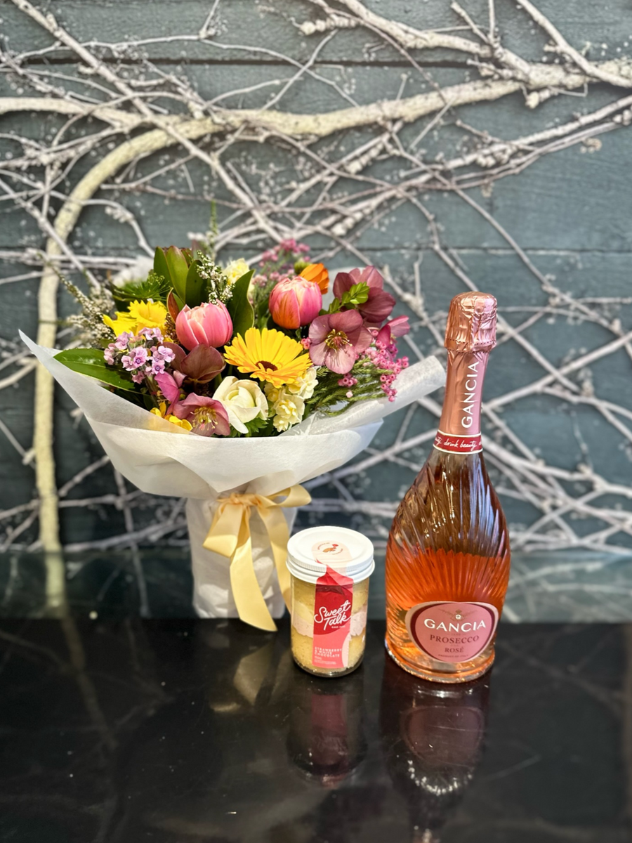 Sweet Bubbles-Local NZ Florist -The Wild Rose | Nationwide delivery, Free for orders over $100 | Flower Delivery Auckland