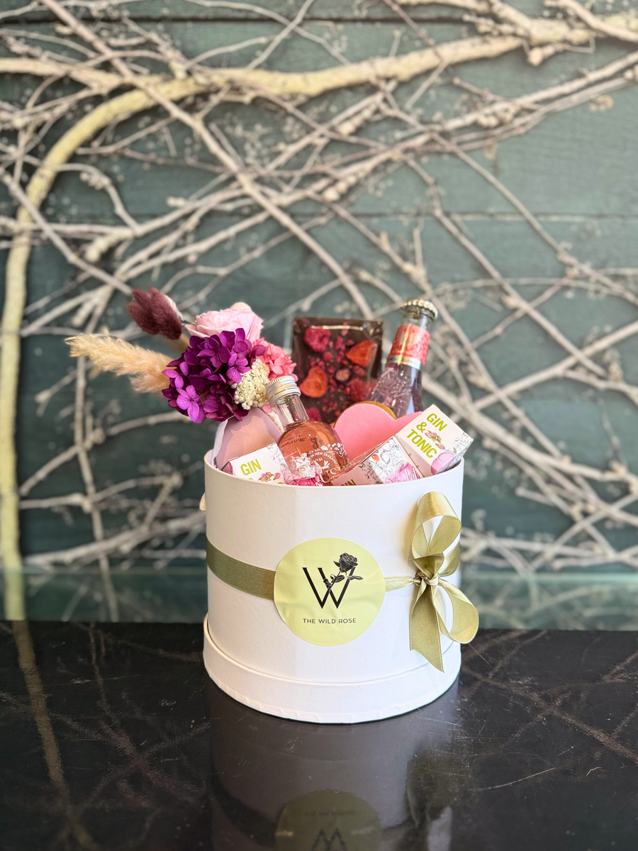 Blush & Bloom Hat Box-Local NZ Florist -The Wild Rose | Nationwide delivery, Free for orders over $100 | Flower Delivery Auckland