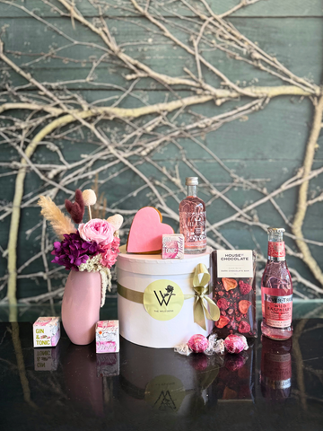 Blush & Bloom Hat Box-Local NZ Florist -The Wild Rose | Nationwide delivery, Free for orders over $100 | Flower Delivery Auckland